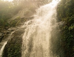 Kata Siapa Air Terjun Pengantin Mengerikan?