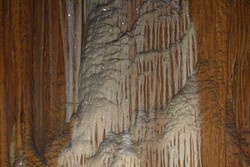 Wow! Gua di Pangkep Berkilau Seperti Kristal