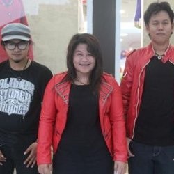 Eggy Band Eksis Lewat Beda