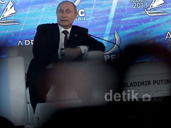 Putin Pesimis Ekonomi Global Cepat Pulih