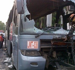 Korsleting AC Penyebab Terbakarnya Bus TransJ di Dekat Tamini Square
