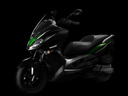 Kawasaki Sebar Foto Skuter Bongsor J300