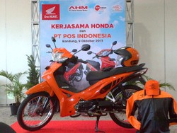 Honda Absolute Revo Jadi Motornya Pak Pos