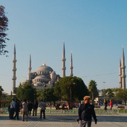 Syuting 99 Cahaya di Langit Eropa, dari Hagia Sophia Hingga Pinggir Kota Istanbul yang Eksotis