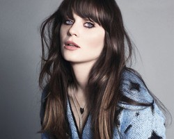 Cardigan Saint Laurent Seharga Rp 15 Juta yang Jadi Incaran Para Selebriti