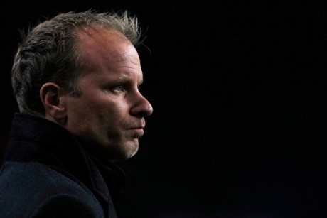 Bergkamp Simpan Hasrat Jadi Staf Pelatih Arsenal