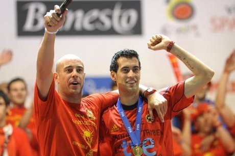 Busquets Akan Sambut Reina di Barca