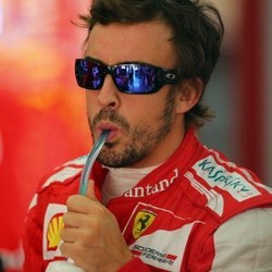 Alonso Bidik Podium untuk Tunda Pesta Vettel