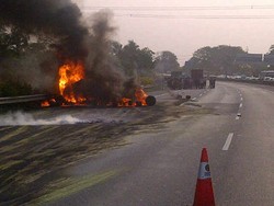 Ini Identitas 2 Orang Korban Kebakaran Pikup di Tol Karang Tengah