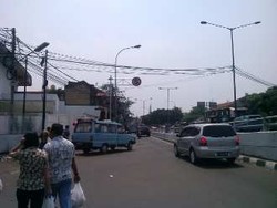  Mikrolet Ngetem Sembarangan di Depan Pasar Slipi Ditertibkan