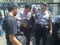 Dijaga Ketat Polisi, Sidang Bentrok Warga Kendal dan FPI Sepi