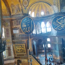 Syuting di Hagia Sophia Lancar, Tim 99 Cahaya di Langit Eropa Lega