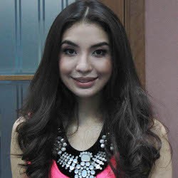  Jadi Janda di Usia Muda, Manohara Santai 