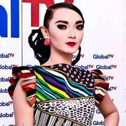 Mobil Mewah Bekasnya Dijual Ibunda Vicky, Apa Reaksi Zaskia Gotik?