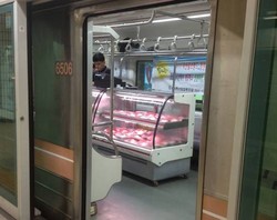 Wah, Ada Toko Bahan Makanan di Dalam Subway!