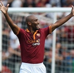 Maicon Mungkin Sudah Bisa Tampil Saat Roma Hadapi Napoli