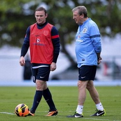 Rooney Nilai Hodgson Memang Tepat untuk Inggris
