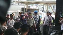  Ratu Atut Datang ke KPK, Pendemo Teriaki Koruptor