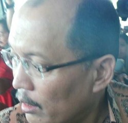 KPK Periksa Sekjen MK Terkait Kasus Suap Akil
