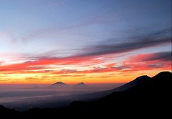 Inikah Sunrise Terbaik di Dieng?