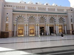 Makam Nabi Muhammad & Taman Surga di Masjid Nabawi
