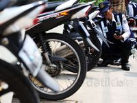 Dishub Kembali Kempesi Ban Kendaraan Bermotor
