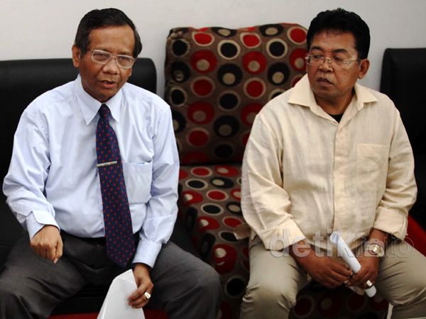 Mahfud MD Dirikan Posko Pengaduan Konstitusi