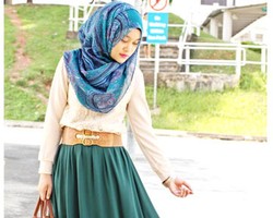  Foto: Tampilan Chic Nur Fatin Atiqah, Hijab Blogger Asal Singapura