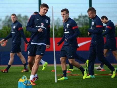 Hodgson Belum Punya Gambaran Starting XI Inggris