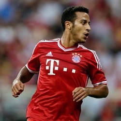 Operasi Sukses, Thiago Alcantara Siap Jalani Proses Pemulihan