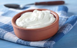 Yogurt dan Dark Chocolate, Camilan Sehat 200 Kalori