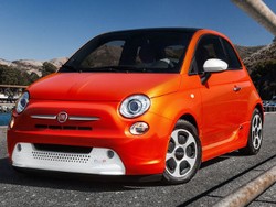 Ketika Pemain Film Hollywood Merancang Mobil Mungil Fiat