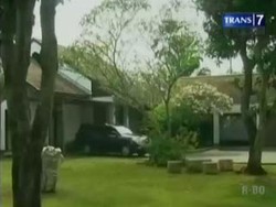 Atut Mulai Tutup Aset Pribadi