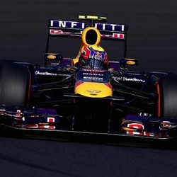 Webber Raih Pole di Suzuka