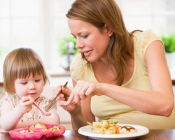 9 Langkah Mudah Menanamkan Kebiasaan Makan Sehat pada Anak