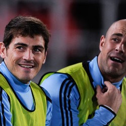 Dipanas-panasi Reina untuk Hengkang, Casillas: Tidak Sekarang, Kawan 