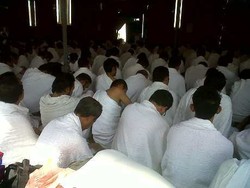  Wukuf di Arafah, Momentum Melawan Keserakahan Politikus Berharta Banyak