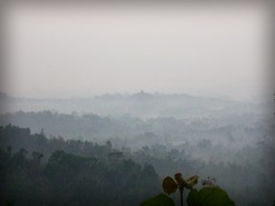 Terkesima Mentari Pagi di Candi Borobudur