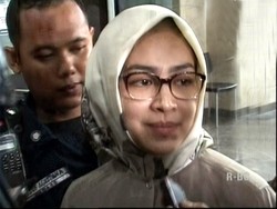 Walikota Tangsel Ubah Penampilan di KPK