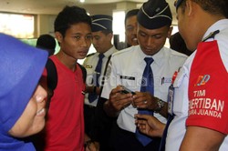 Kedatangan mereka di bandara langsung disambut heboh. Bruriy Susanto/detikcom.