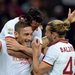 Bek Lazio Gerah Lihat Roma Puncaki Klasemen