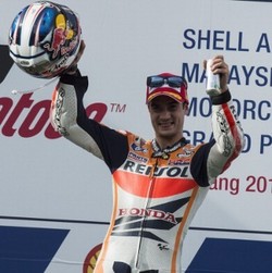 Pedrosa Raih Kemenangan Spesial di Sepang