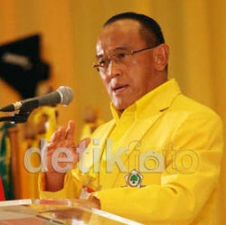 Dinasti Atut Digoyang, Ical Tetap Pede Golkar Menang di Banten
