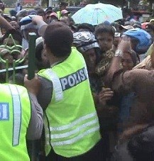Pembagian Daging Kurban di Magelang Ricuh, 1 Warga Ditampar Polisi