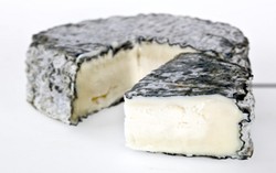 Keju Kambing Mulai Langka di Inggris Tengah