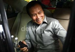 Komisi III Rapat Tertutup dengan PPATK dan Kompolnas Soal Sutarman