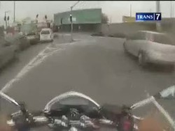 Video Amatir: Polisi Tembak Pencuri Motor