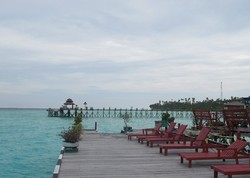 Tak Hanya Bali, Pulau Maratua Juga Sangat Romantis