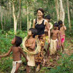 Mengintip Sekolah di Pedalaman Hutan dalam Trailer Perdana Sokola Rimba
