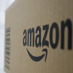 Desain Ponsel Amazon Ternyata Rancangan HTC